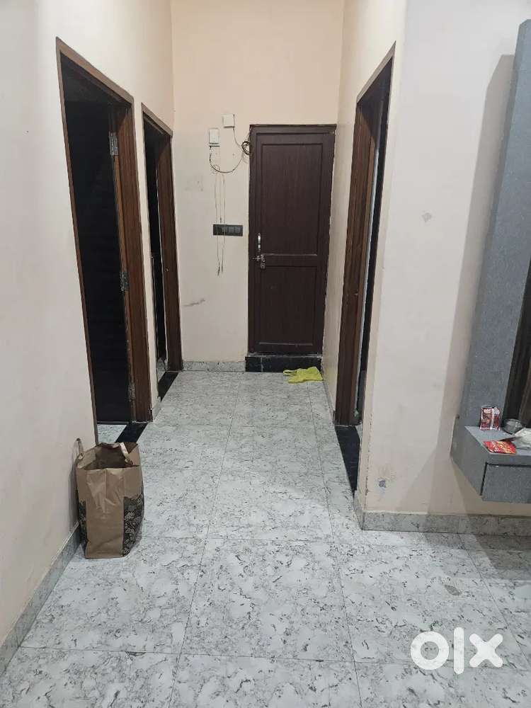 700 sqfeet office space for rent