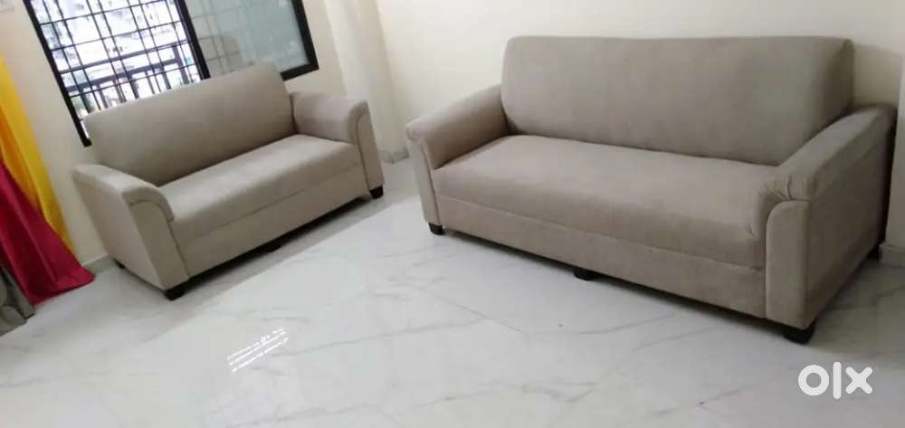 FIVE SEATER SOFA SET 3+2