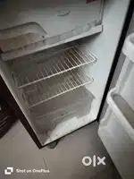 Godrej company ka fridgehai agar kisi ko chahiye hai to