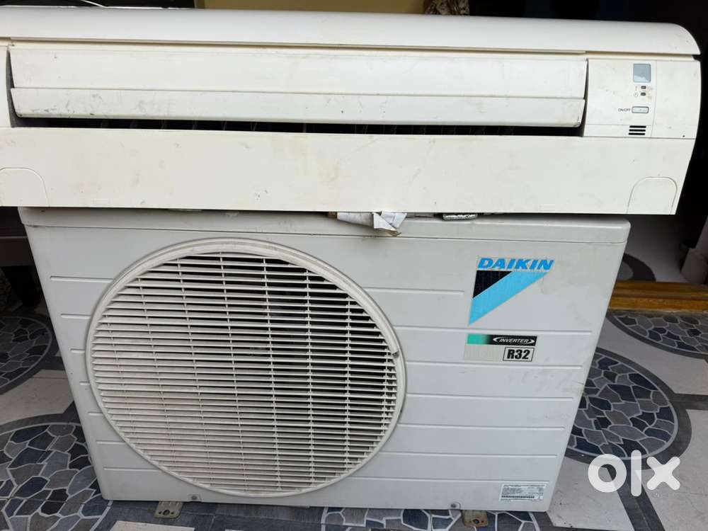 Daikin Ac 1.5 ton