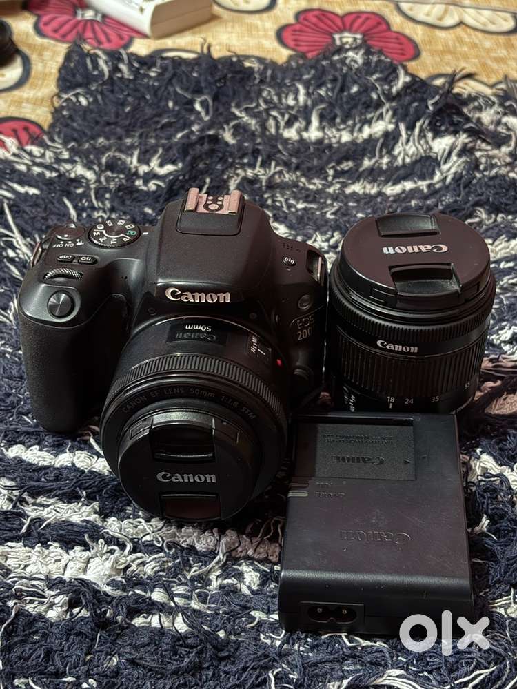 Canon 200d with 50mm lens & 18-55m lens