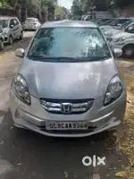 EXCELLENT Honda Amaze : 2015 : FIRST OWNER : PURE Petrol : 52000 Km