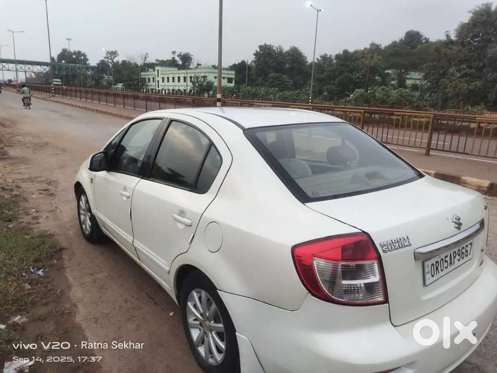 Maruti Suzuki Swift SX4 2013 (Top Model)