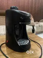 Coffee maker morphy richards 2 months old