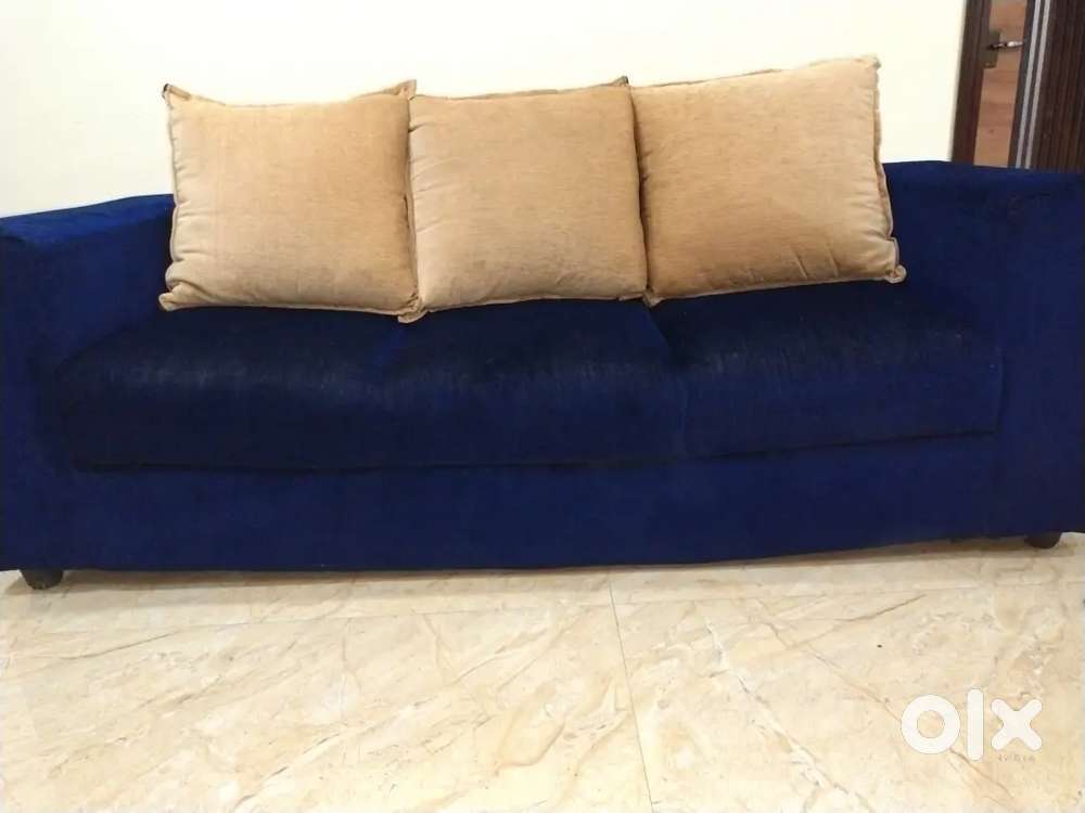 New mint condition hardly used 3 seater sofa with cushion for sale.