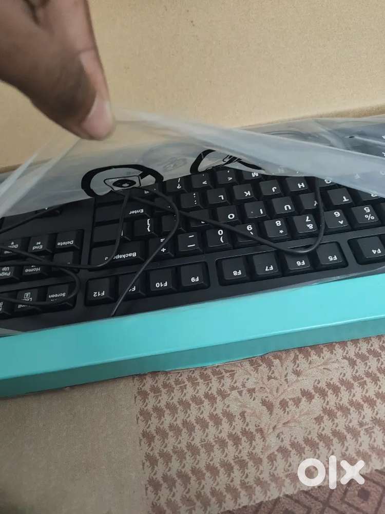 K120 Plug and Play USB Keyboard