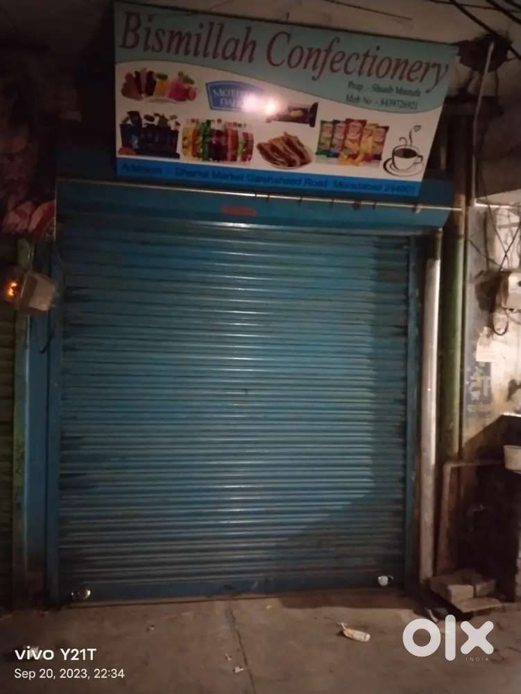 1 shop  khali kiray ke liye shama markit shop no  galshaheed moradabad