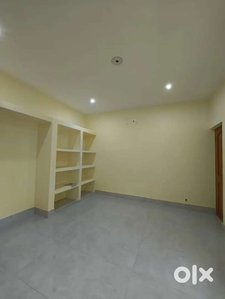 Big 2Bhk For Family, Bachelor And Couples