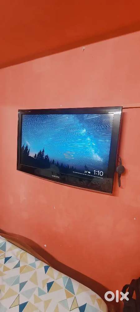 Samsung 32 inches lcd TV good condtion just 6000