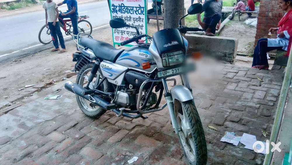 Good condition new tyre ,new battery shield engine