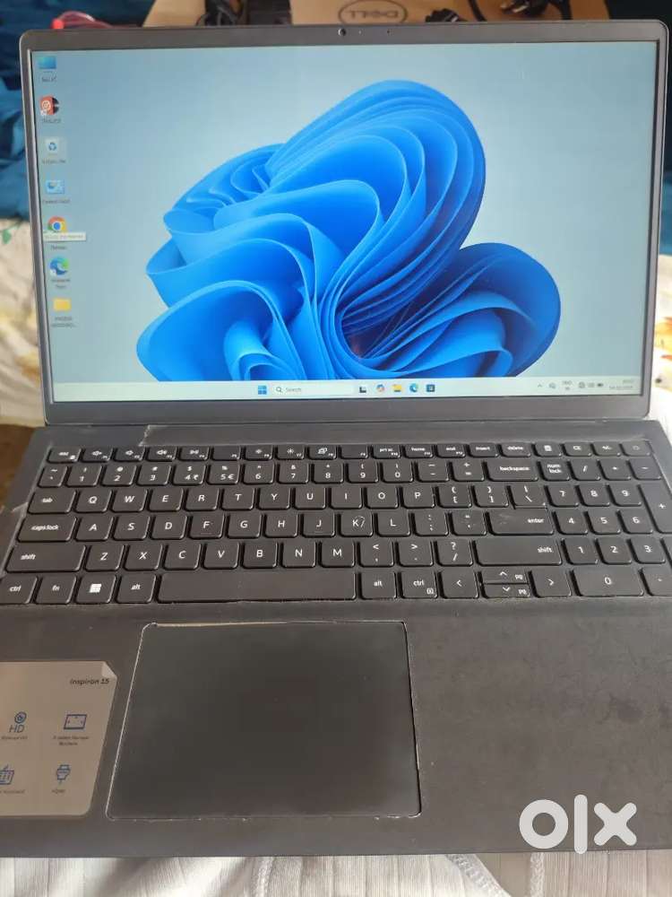DELL LEPTOP INSPIRON3520 8 GB RAM. SSD 512 .. 12th gen i3 New leptop h