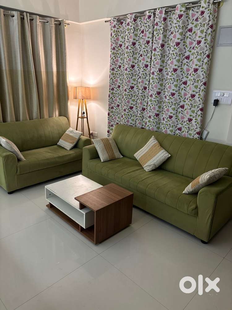5 seater sofa with centre table