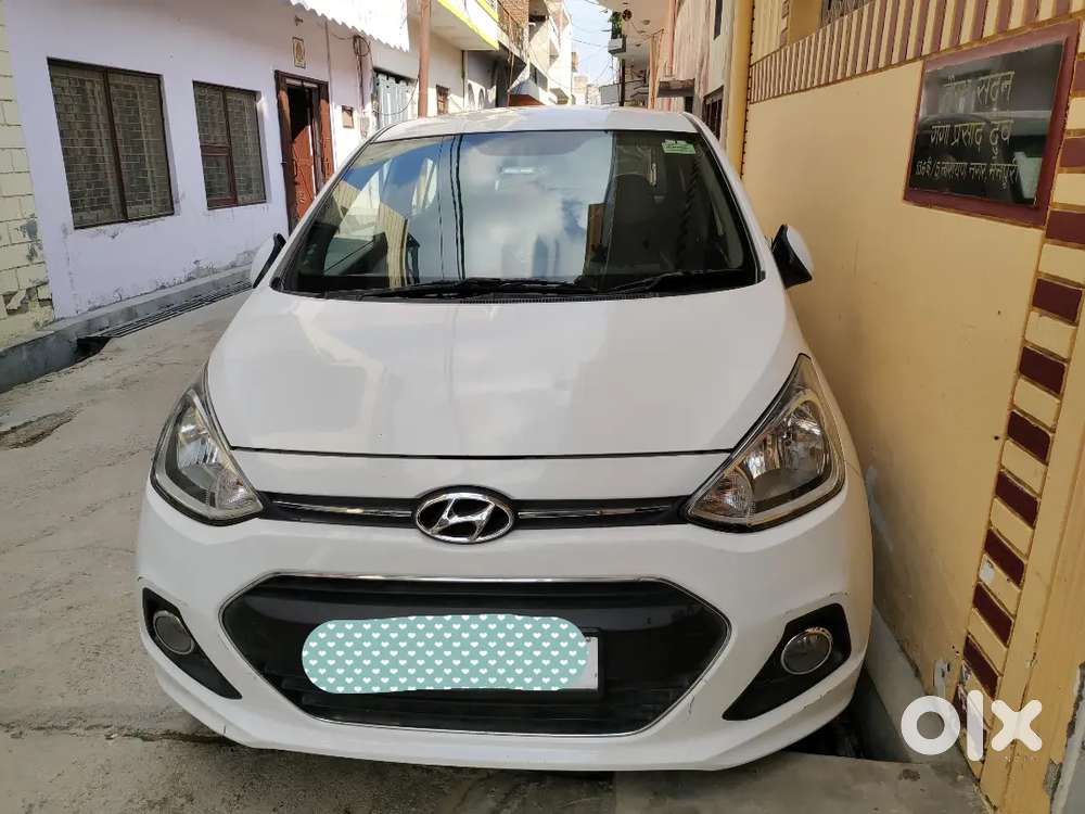 Hyundai Xcent 2015 Diesel Well Maintained