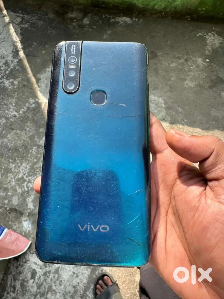 vivo v15.   6/64
