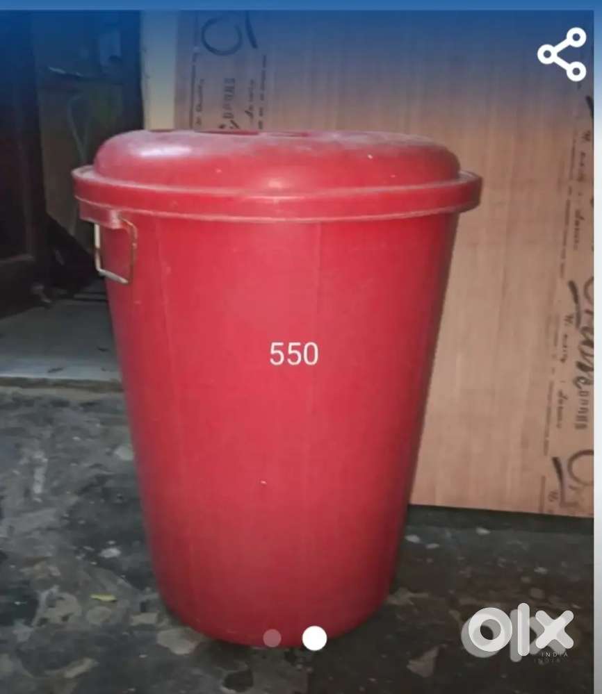 Water storage bucket