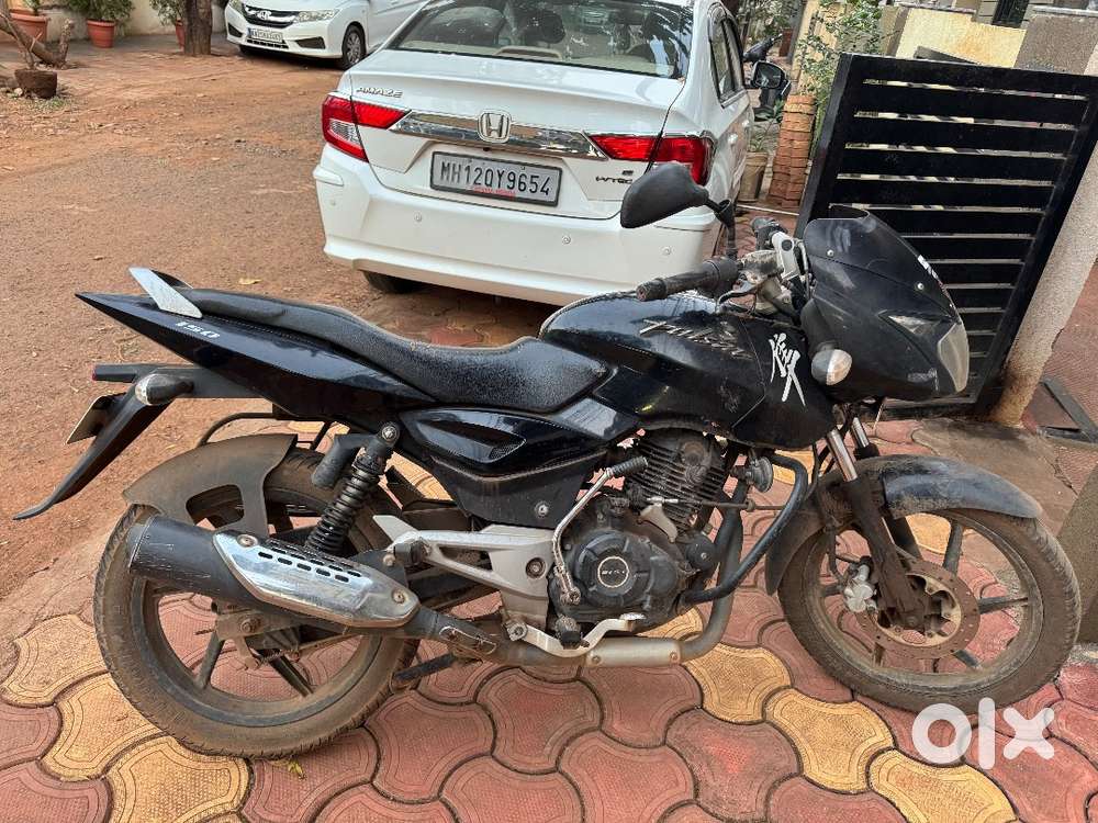 Pulsar 150