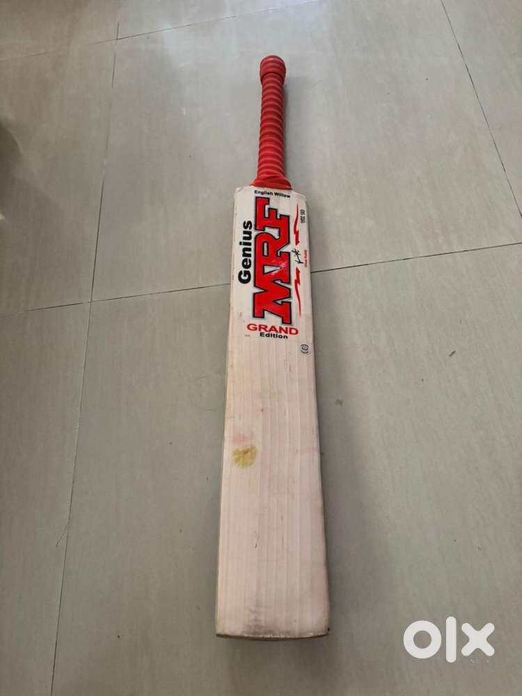 Grade 1 English willow cricket bat