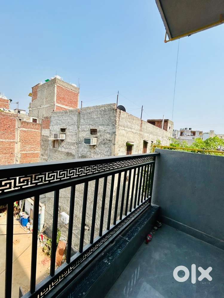 1BHK brand-new flat for rent in Chattarpur near Metro Station