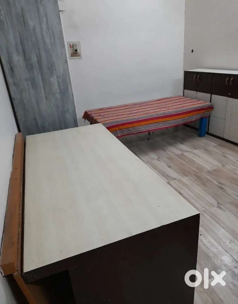 PG for boys and gents only