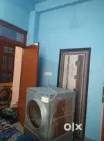 One room with independent bathroom only for tiffin guy