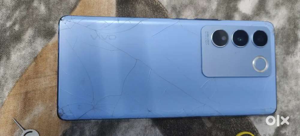 Vivo v27 5g phone