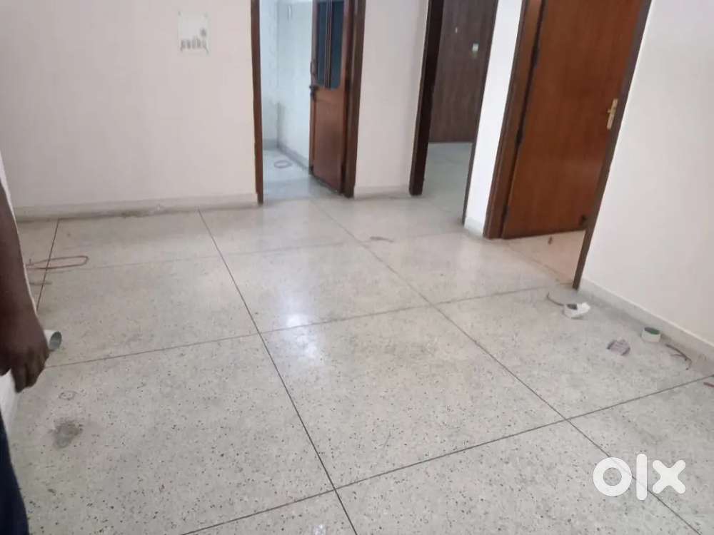 3 bhk flat available on rent