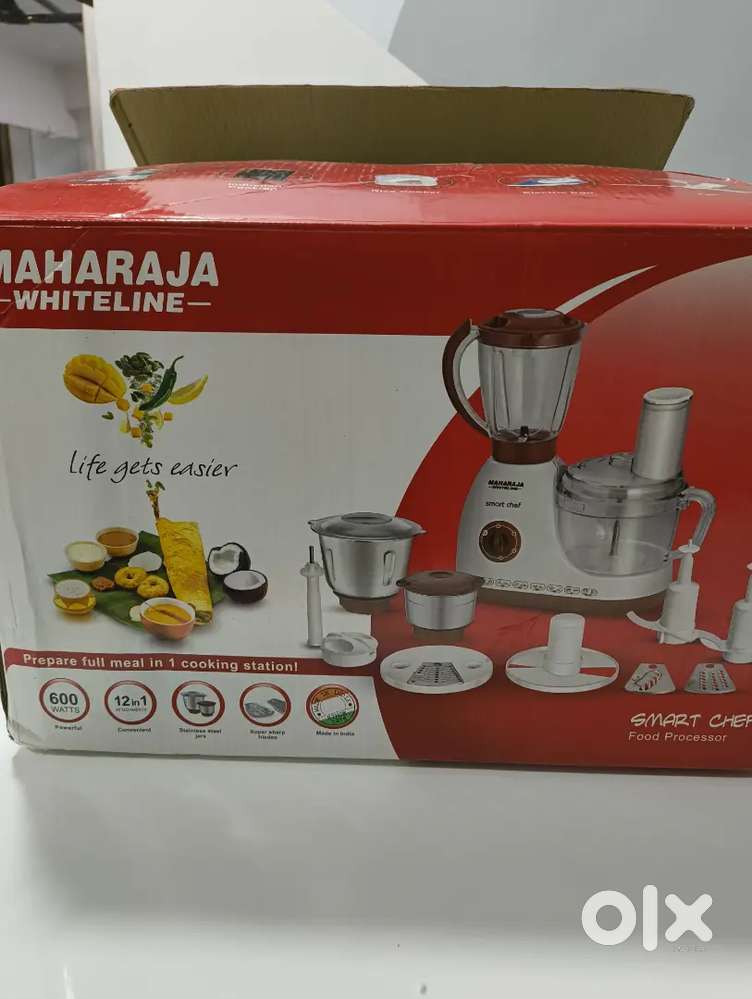 Maharaja Whiteline Superemo juicer mixer (Red and White)
