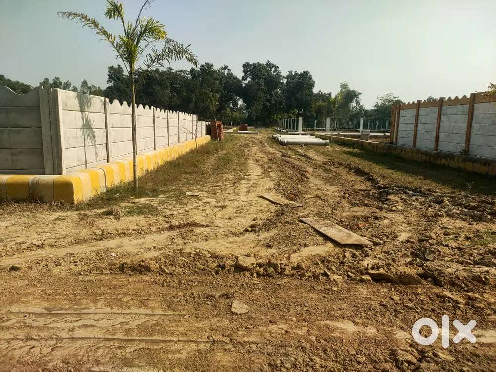 अंसल सुशांत गोल्फ सिटी से 14 मिनट कि दूरी पर अप्रूव्ड सोसाइटी में