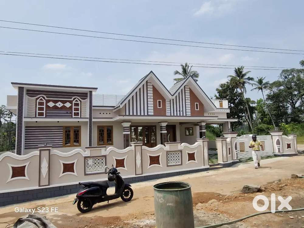 വാഴക്കുളം അടുത്ത് പുതിയ 4 bhk വീട് വിൽപ്പനയ്ക്ക്