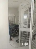 2 BIG MIRROR GOOD QUALITY. 1 PIECE CRACK