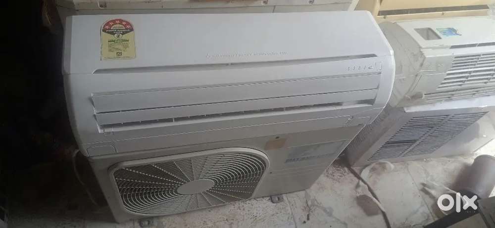Mitsubishi 1 ton AC 5 star with remote control