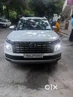 Hyundai Venue 2023 Petrol Good Condition
