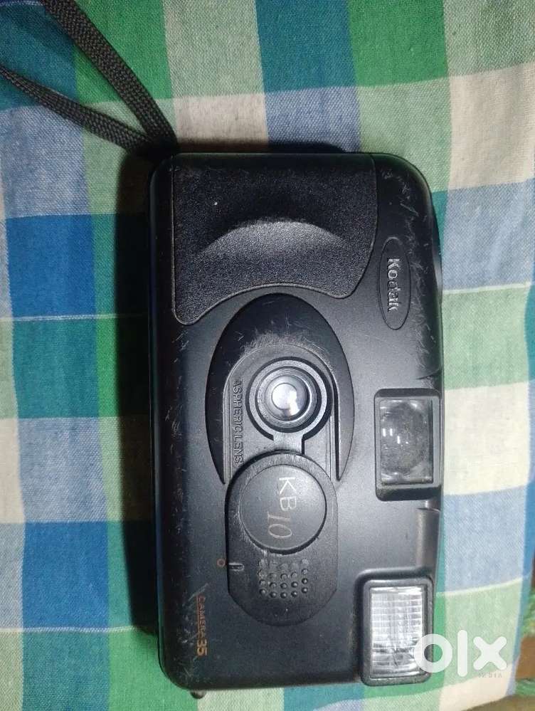 KoDAK KB 10 CEMERA IS OLD MODEL IN NEEW CONDITIO