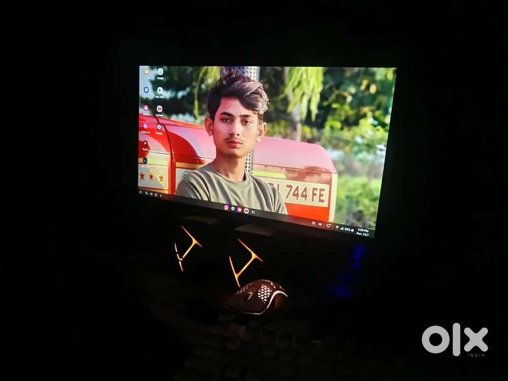 Mark monitor +keyboard+mouse+2speaker+usb hub