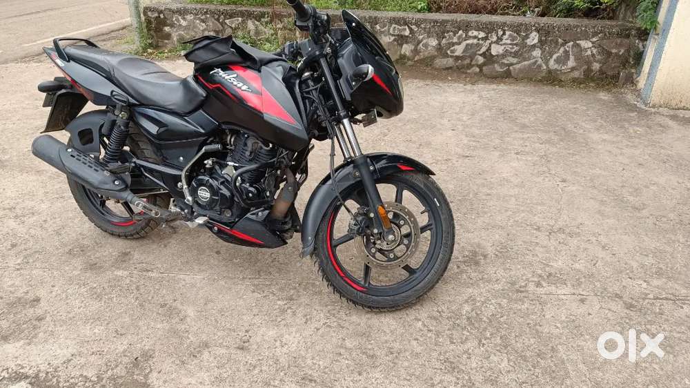 Single handed  used Bajaj Pulsar bike for sale