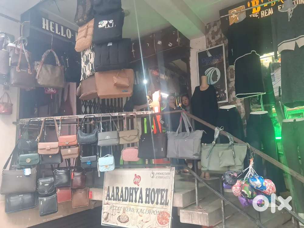 Hatt bazer gate with 4ways lane