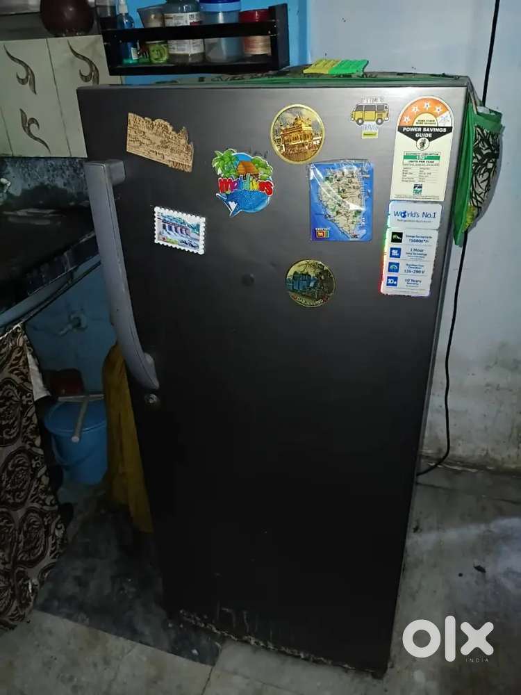 Haier working fridge. 2.5k