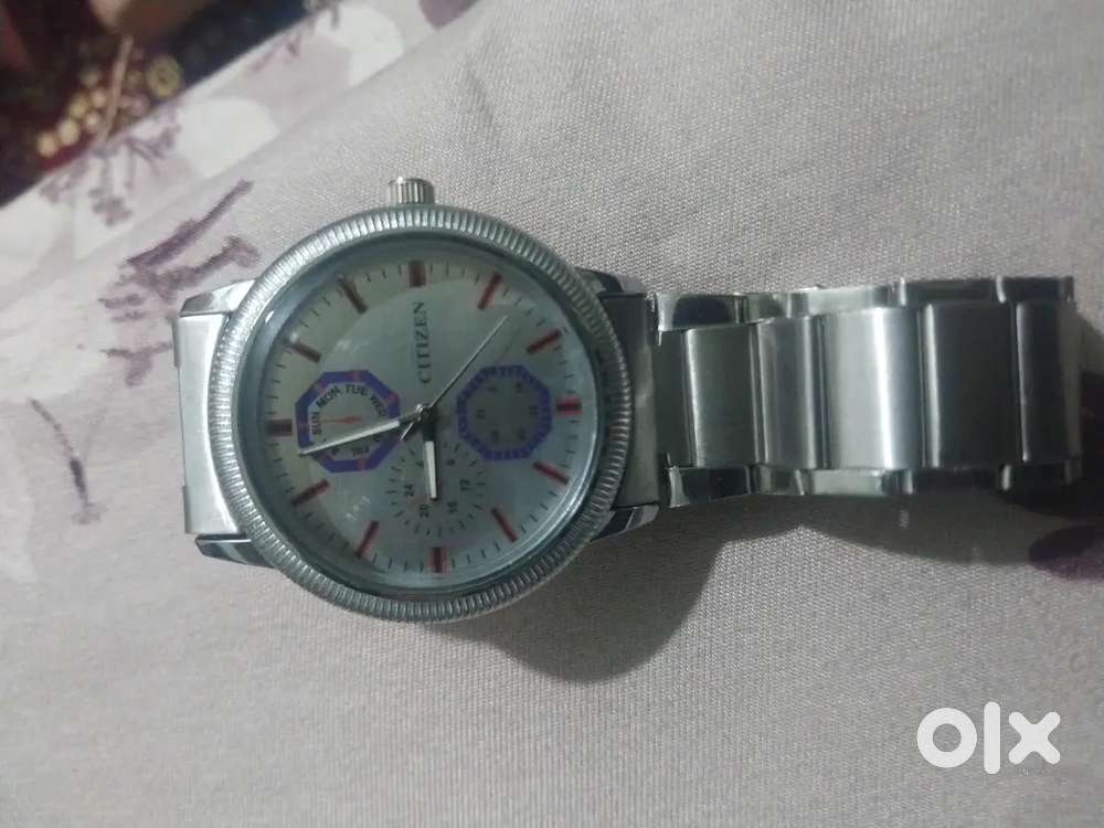 New stylish men watch