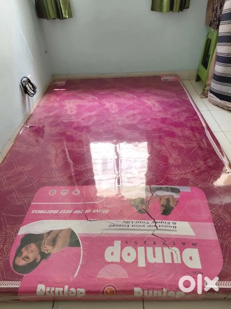 Single MatresS