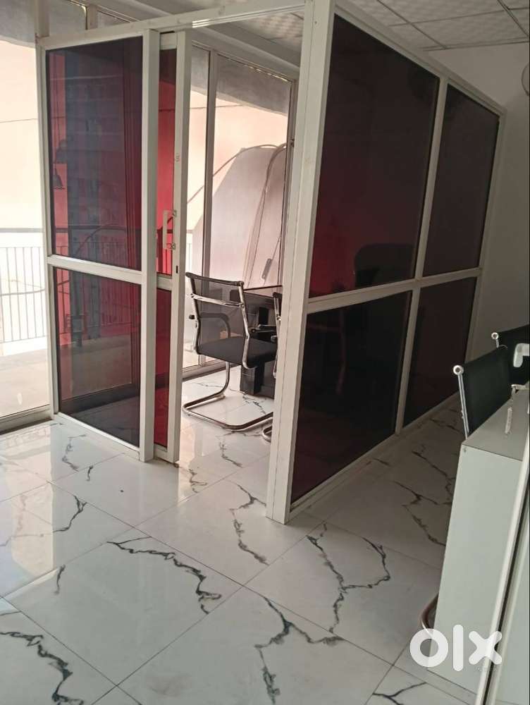 Premium Office Space for Rent in Gaur City Mall, Noida Extension!