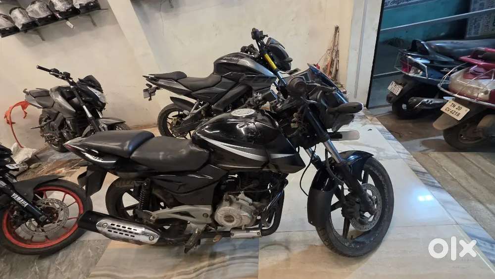 Bajaj Pulsar 180cc, 2016 model, black colour