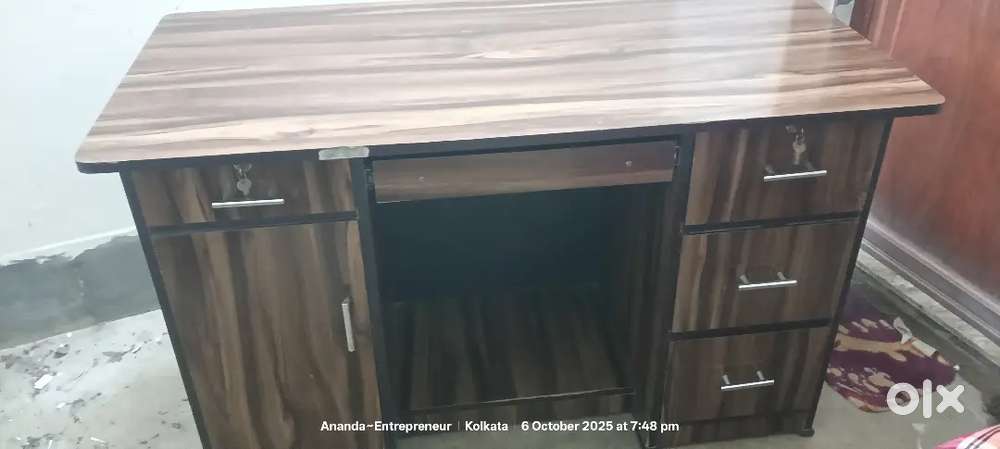 3 pc Office table for sell