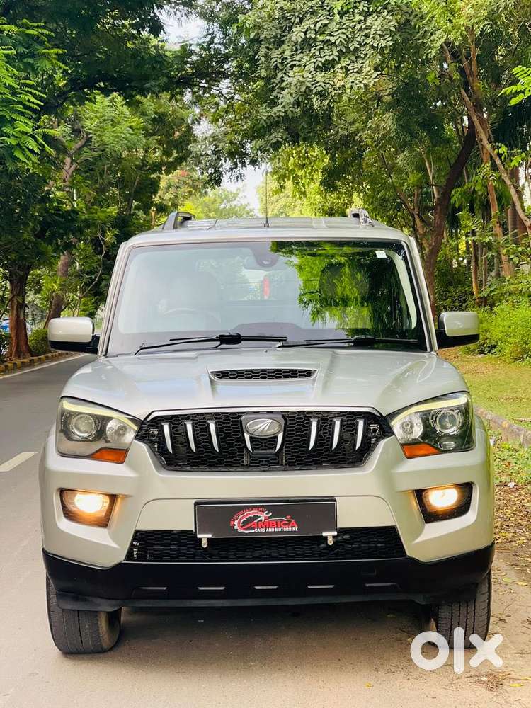 Mahindra Scorpio S10, 2014, Diesel
