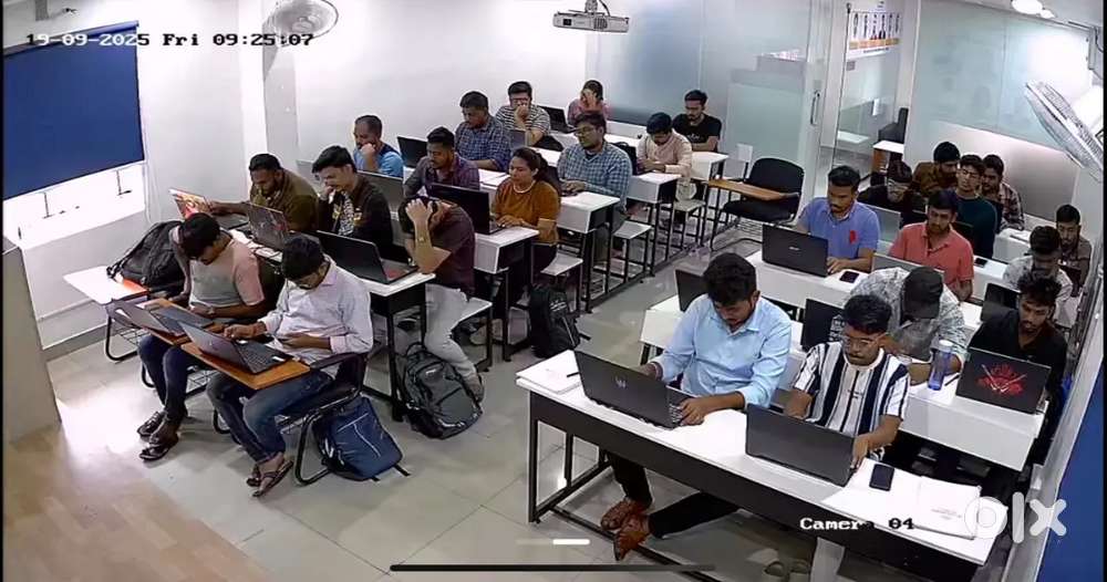 Office attendant (male/female)