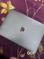 Macbook Pro 2018 A1989 8/256gb