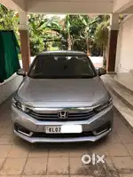 Honda Amaze top end Petrol automatic in mint condition