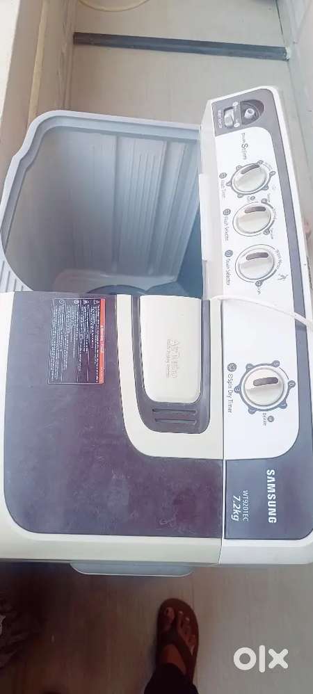 Semi automatic samsung washing machine