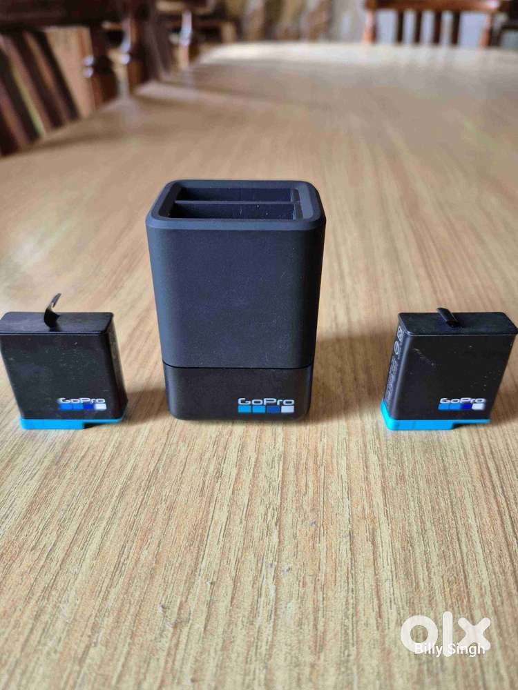 Gopro Hero 8 Battery charger with 2 lithium ion batteries