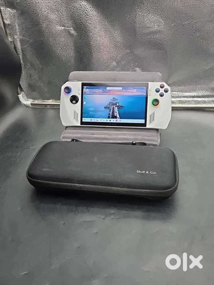 USED ASUS ROG Ally Ryzen Z1 Extreme 2TB SSD 16GB RAM