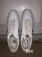 White nike court vision.